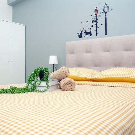 Five H Family Service Apartment Seri Kembangan Εξωτερικό φωτογραφία