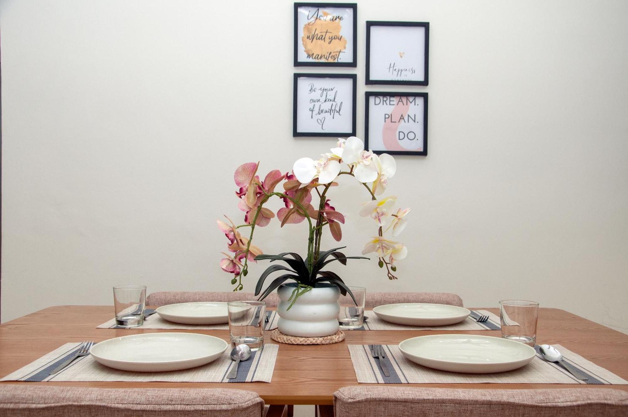 Five H Family Service Apartment Seri Kembangan Εξωτερικό φωτογραφία