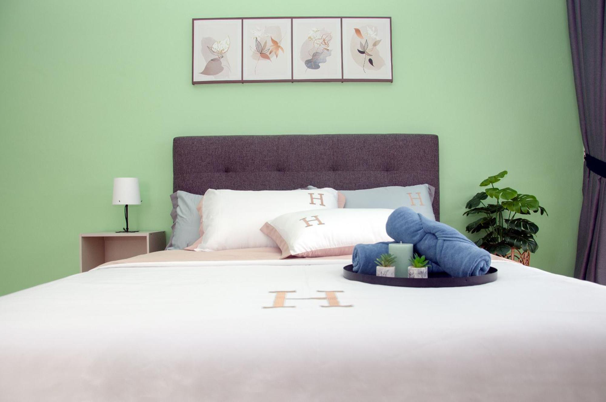 Five H Family Service Apartment Seri Kembangan Εξωτερικό φωτογραφία